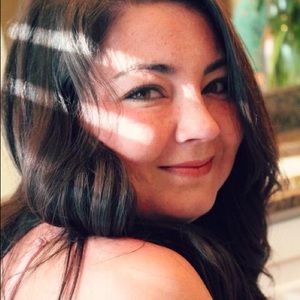 Meet your Posher, Stacie